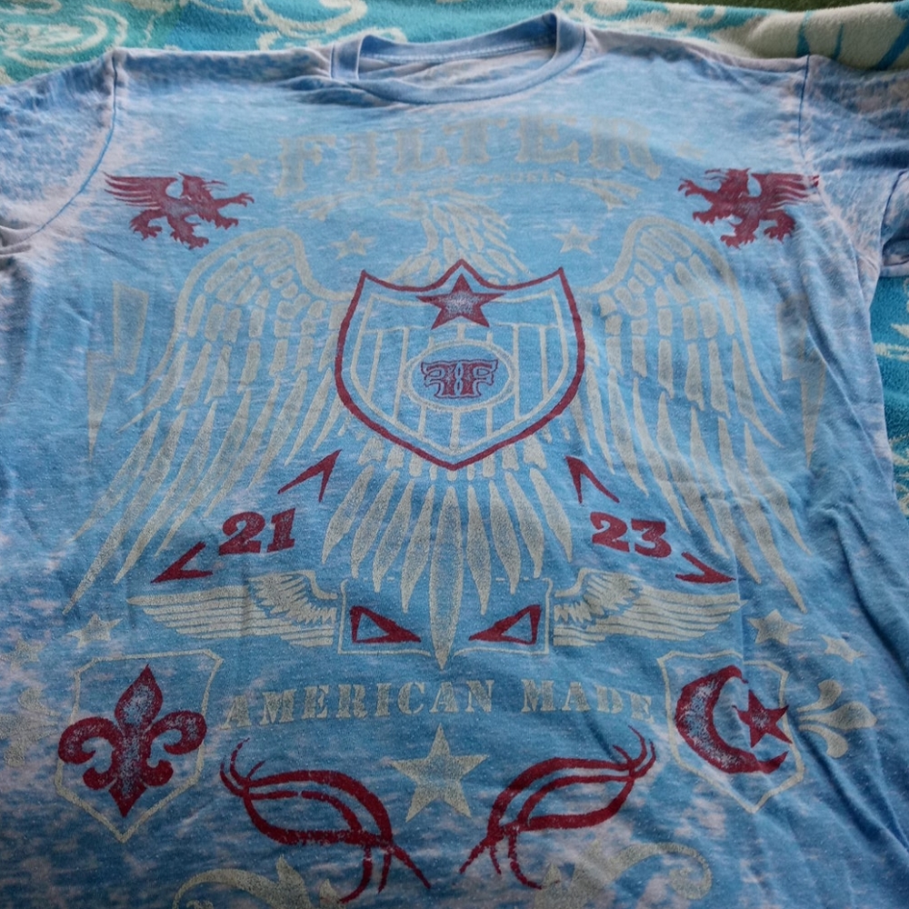 Filter Graphic T Size M